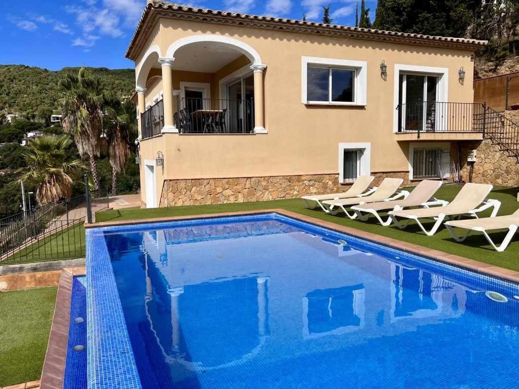 Casa Mas Ambros Con Piscina Desbordante Villa กาลองเย ภายนอก รูปภาพ