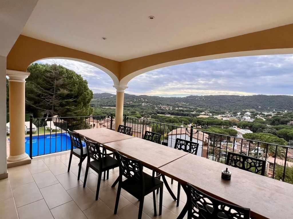 Casa Mas Ambros Con Piscina Desbordante Villa กาลองเย ภายนอก รูปภาพ